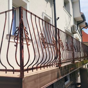 Kovana ograja O206